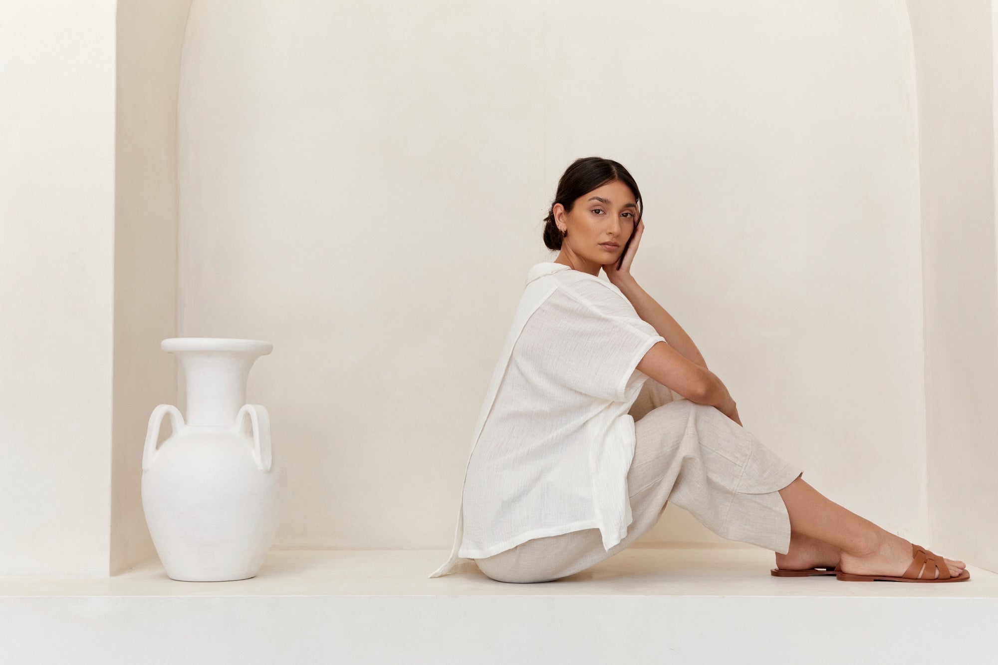 Model wearing the perfect fit linen pants