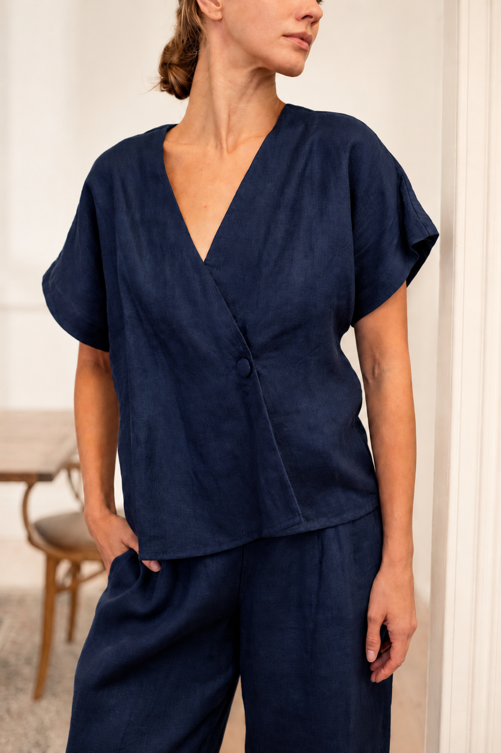 Liv Linen Top Navy