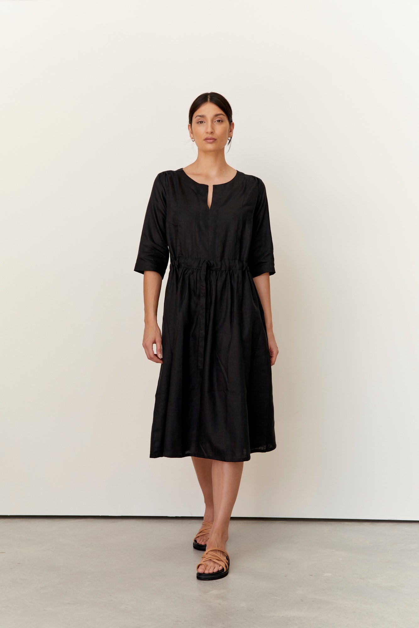 Nelle Linen Dress Black